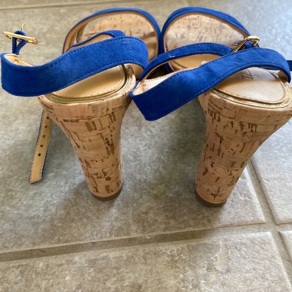 Talbots sandals. - Picture 4 of 7